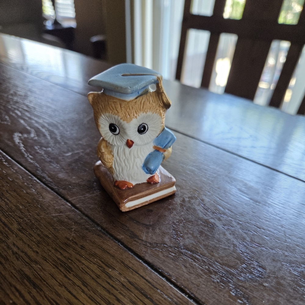 Graduate Owl Bisque Figurine Marked Russ Berrie & Co. #1091